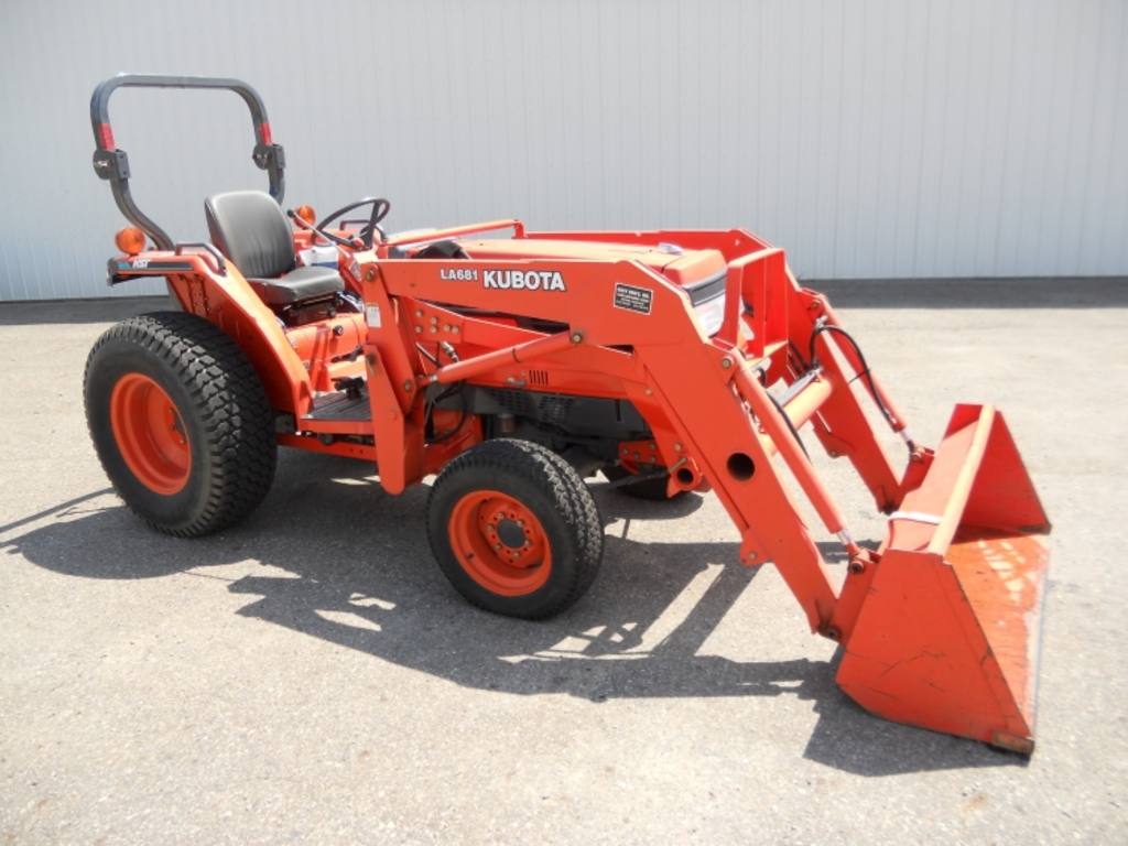 KUBOTA L3710 PIERŚCIENIE I TŁOKI